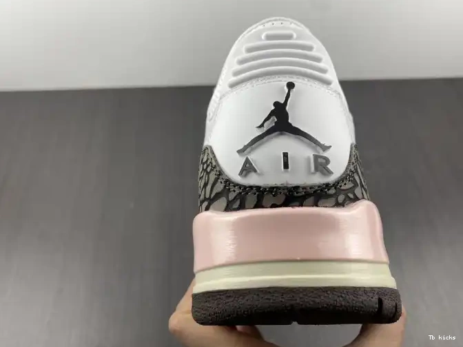 Reps TBK (W) CK9246-102 Mocha Jordan Neapolitan Air Retro Dark 3 0413